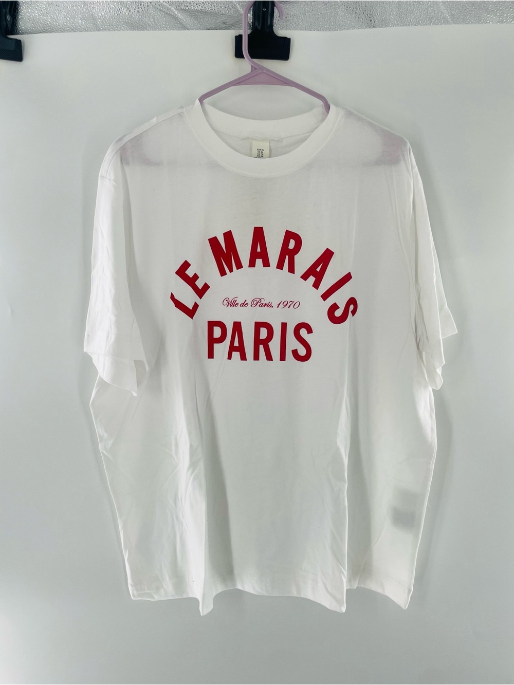 H&M White Tee with Red "LE MARAIS PARIS" Graphic
